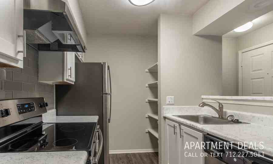 Building 21 #2723 - Photo 3 of 38