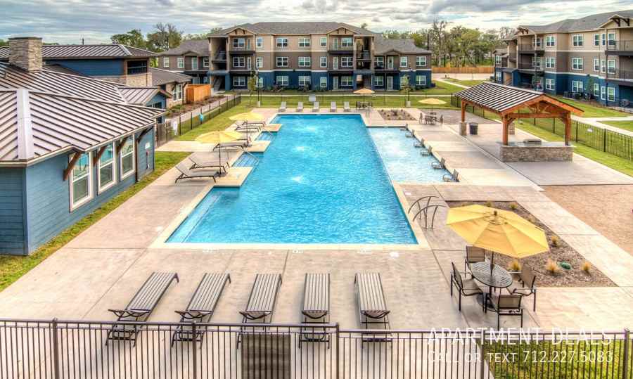 4907 Brazosport Blvd N #2711 - Photo 7 of 20