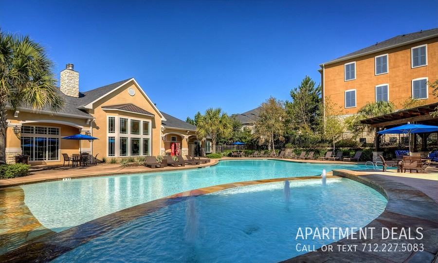 2957 N Loop 336 W #1085 - Photo 5 of 47