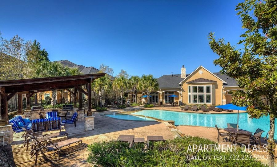 2957 N Loop 336 W #1085 - Photo 7 of 47