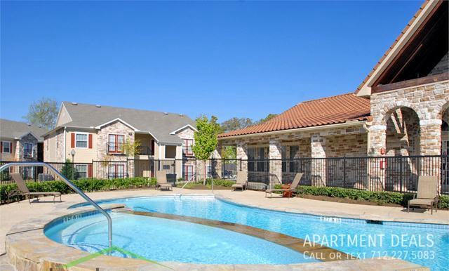 2219 N Frazier St #4440 - Photo 2 of 42