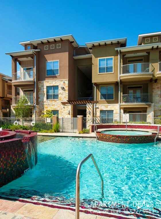 17813 Lakecrest View Dr #2409 - Photo 3 of 8