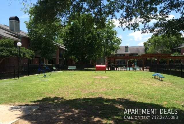 712 Cedar Ln #4127 - Photo 4 of 30