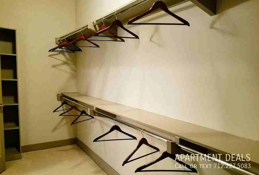 5416 Washington Ave #201 - Photo 4 of 50