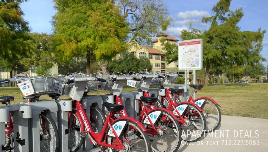 231 S Heights Blvd #219 - Photo 4 of 33