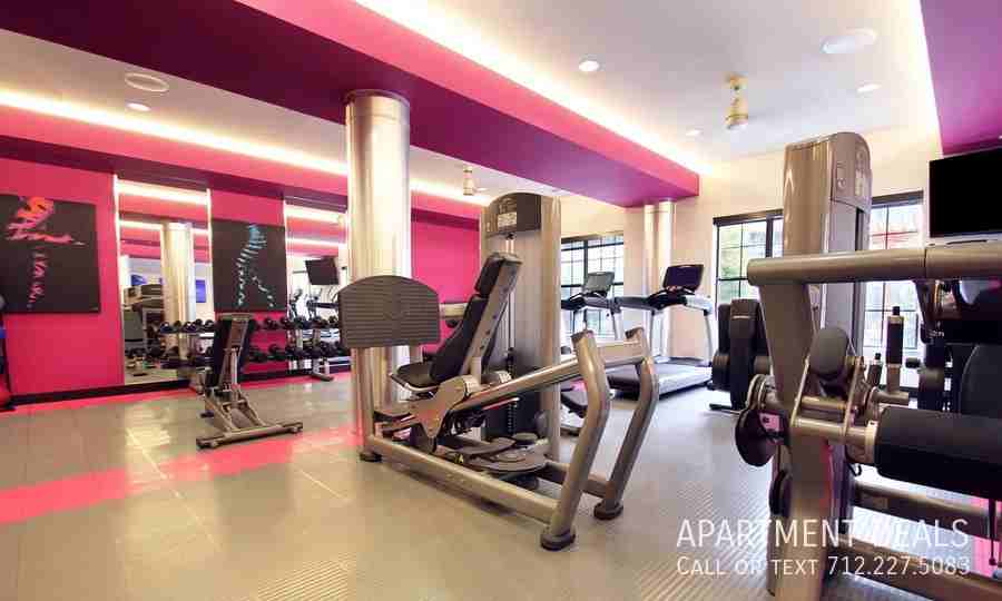 231 S Heights Blvd #219 - Photo 6 of 33