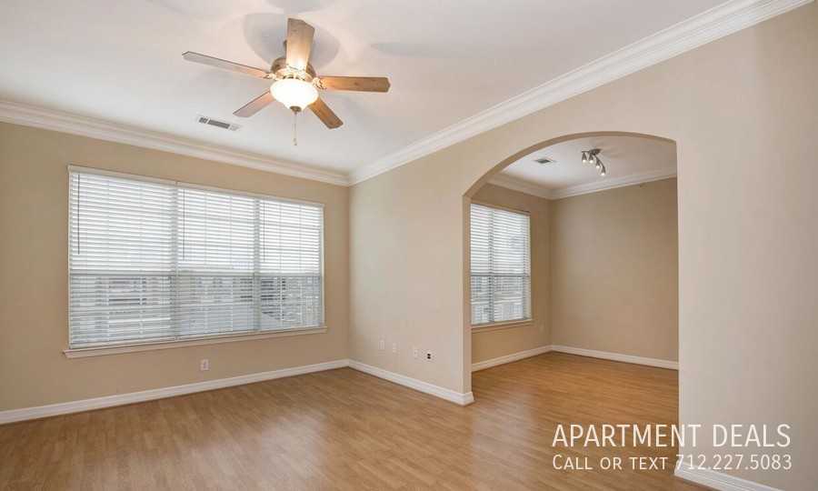 3226 Louisiana St #339