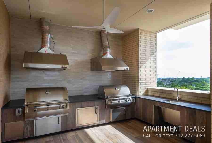 12006 Barryknoll Ln #373 - Photo 3 of 10