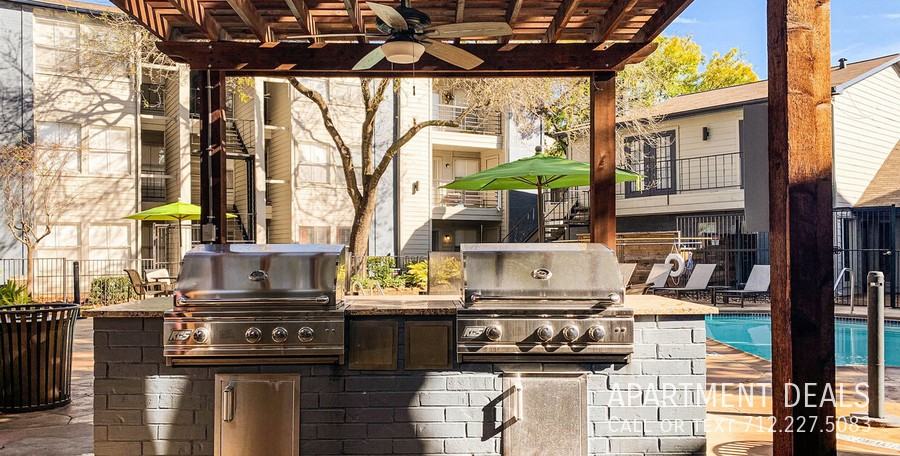 8416 W Bartell Dr #407 - Photo 2 of 7