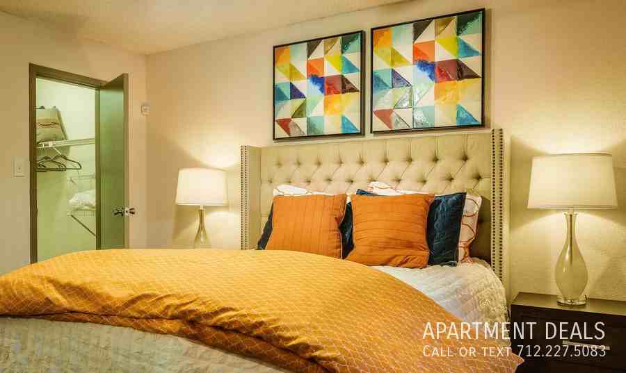 8416 W Bartell Dr #407 - Photo 5 of 7