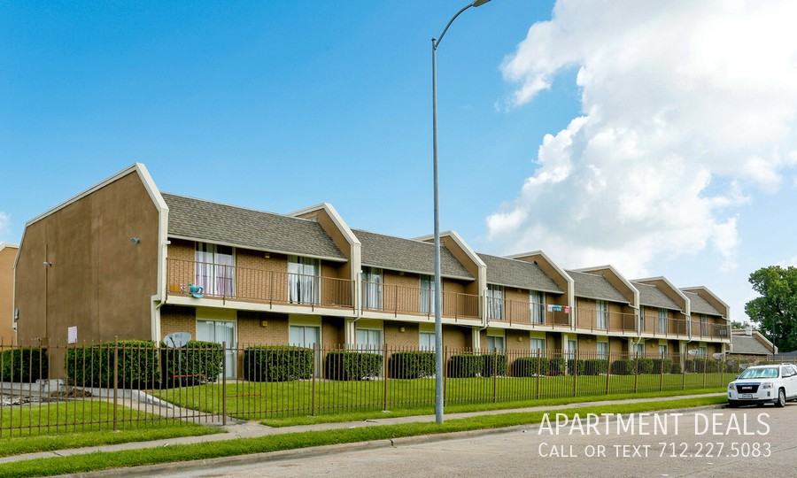 3931 Arlington Square Dr #487 - Photo 2 of 24