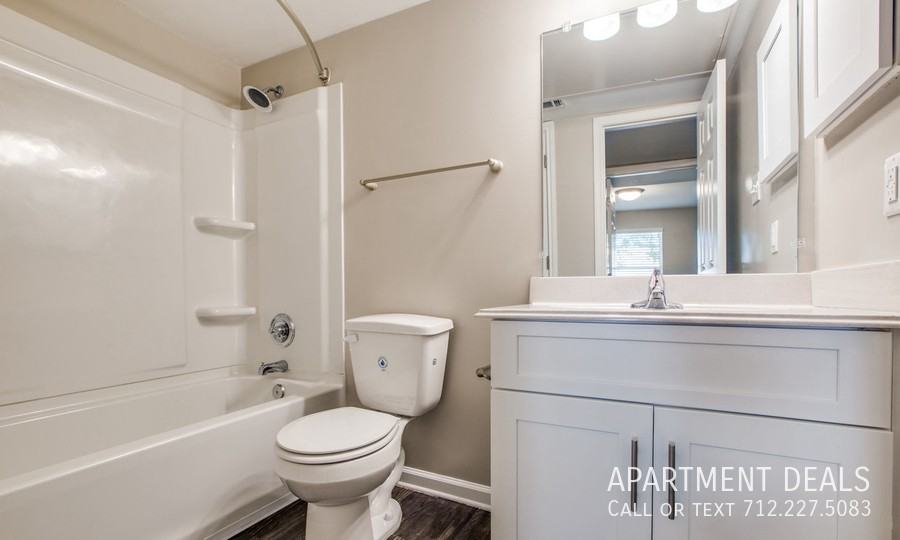 Sands Point Dr #500 - Photo 5 of 34