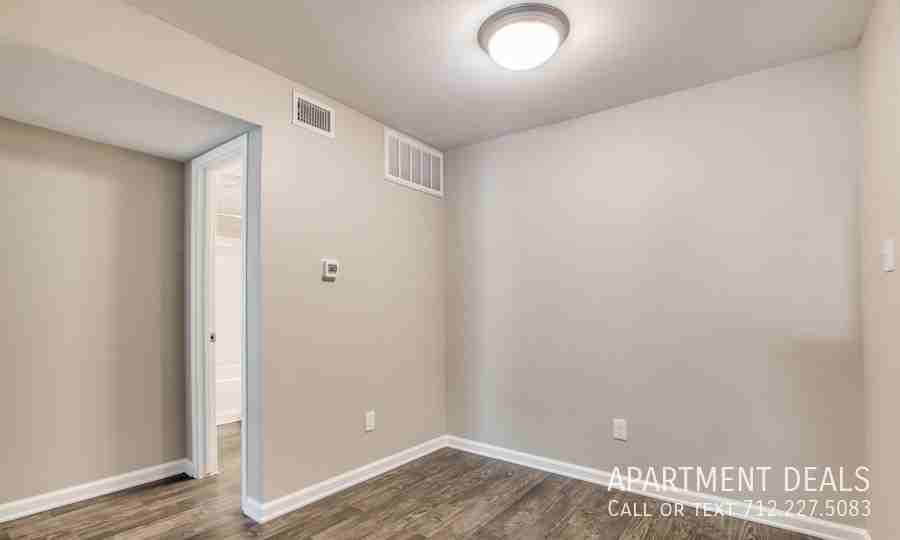 Sands Point Dr #500 - Photo 7 of 34