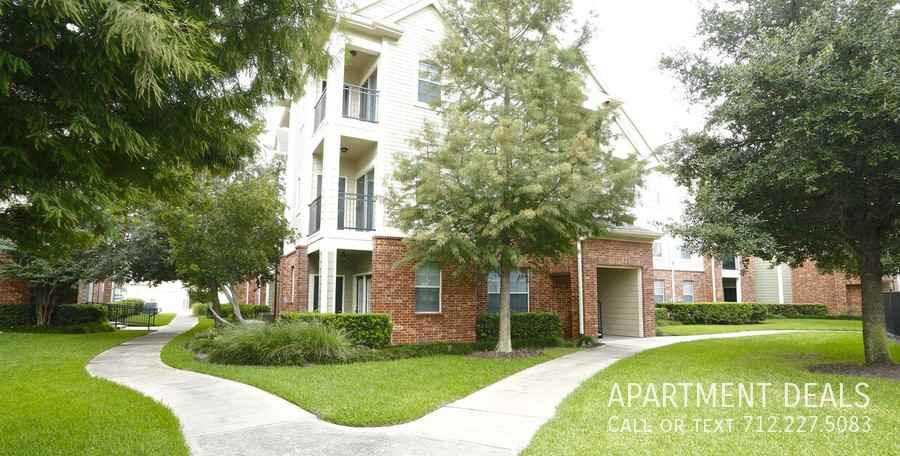 11218 Westpark Dr #515 - Photo 4 of 49