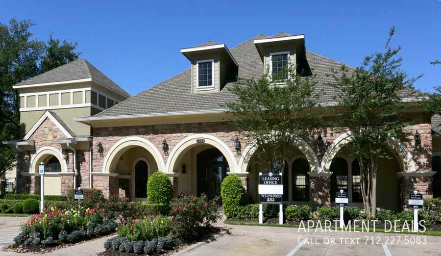 3360 Rogerdale Rd #527