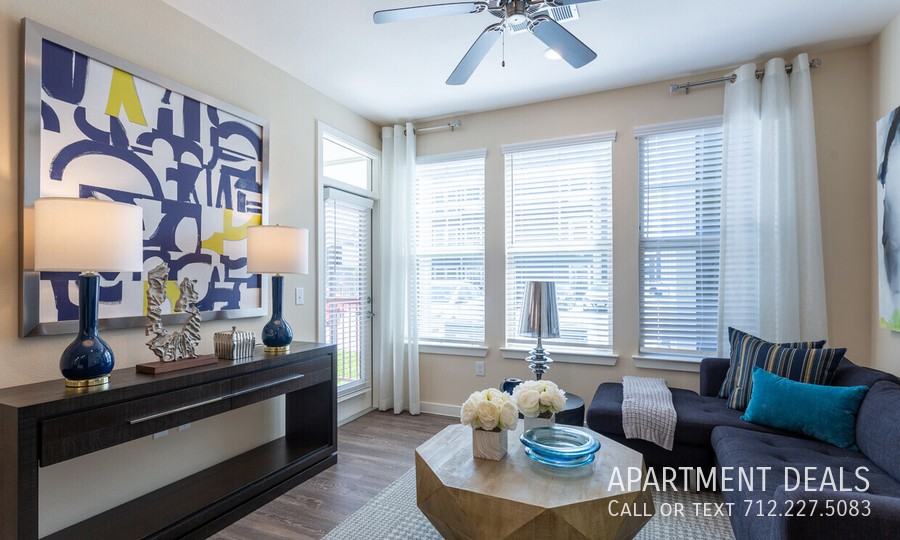 13561 Cullen Blvd #567