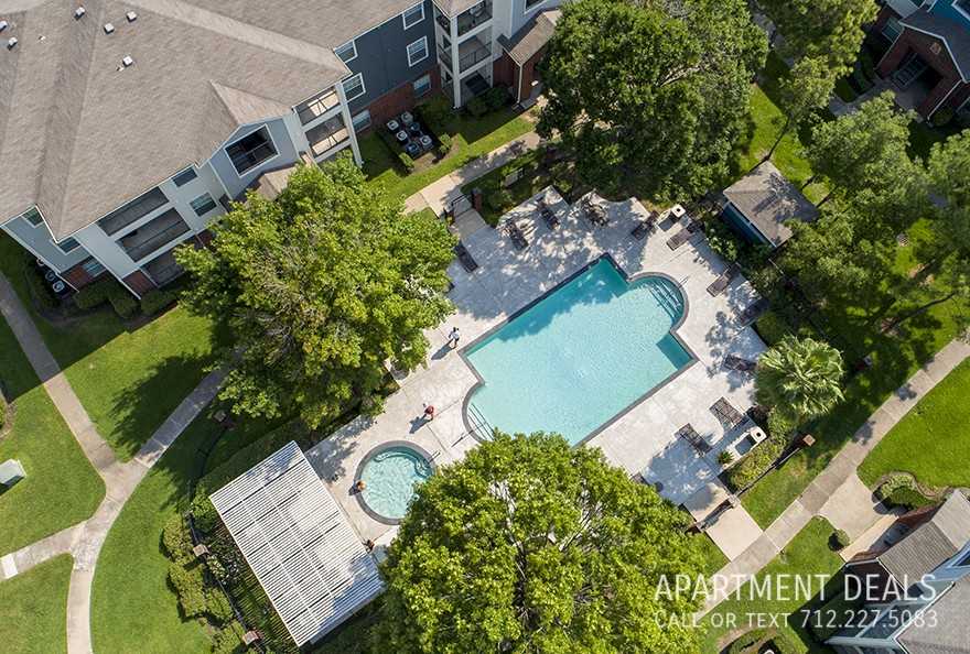 8187 Fannin St #592 - Photo 7 of 50