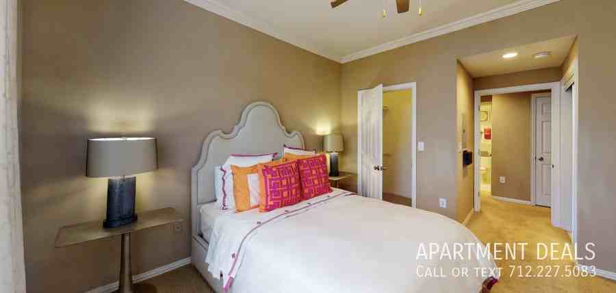 1621 Bering Dr #630 - Photo 5 of 21