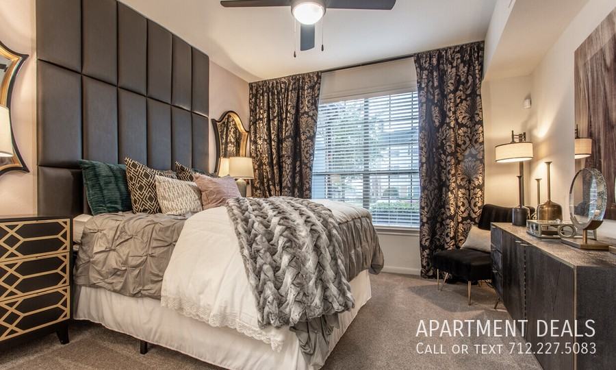 12336 N Gessner Rd #702 - Photo 3 of 42