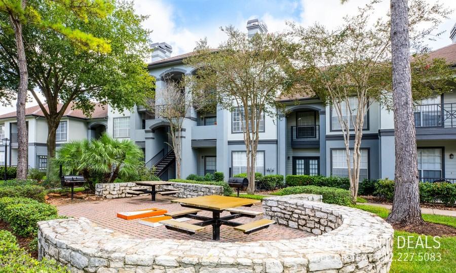 10907 Ranchstone Dr #705 - Photo 5 of 10