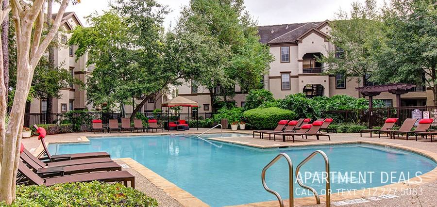 8591 Woodway Dr #730 - Photo 2 of 20