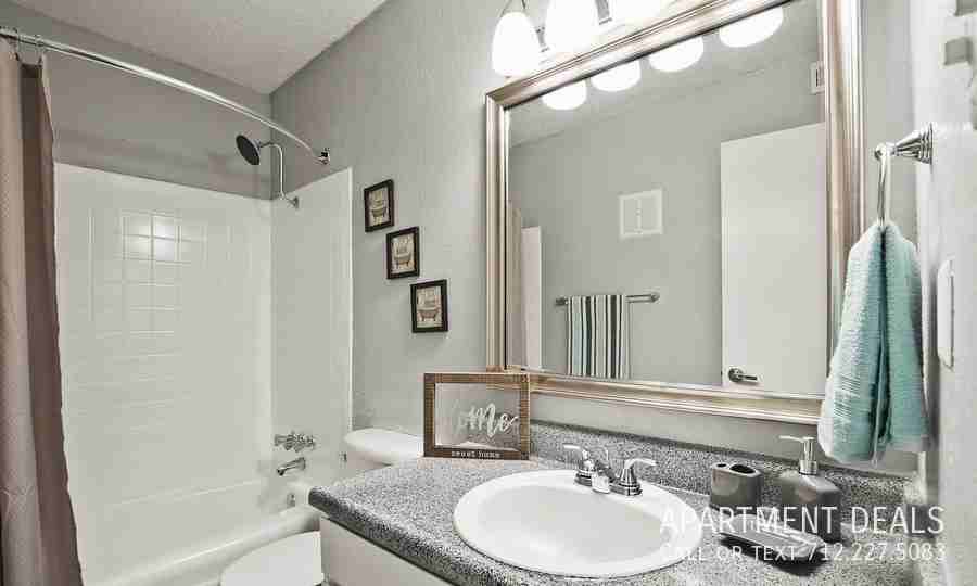 10736 Glenora Dr #735 - Photo 3 of 23