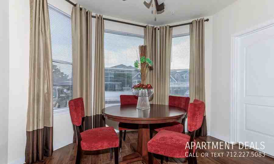 16118 North Fwy #769 - Photo 7 of 30