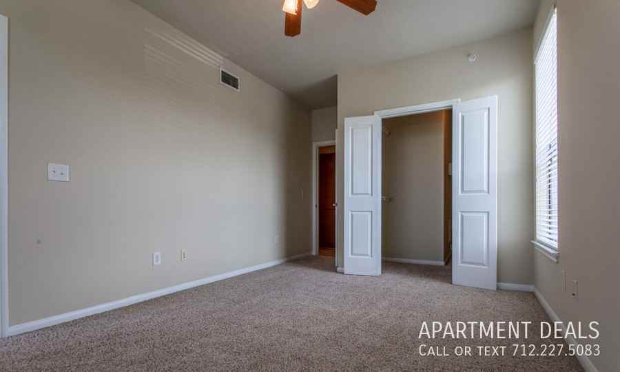 9895 Cypresswood Dr #801 - Photo 4 of 50
