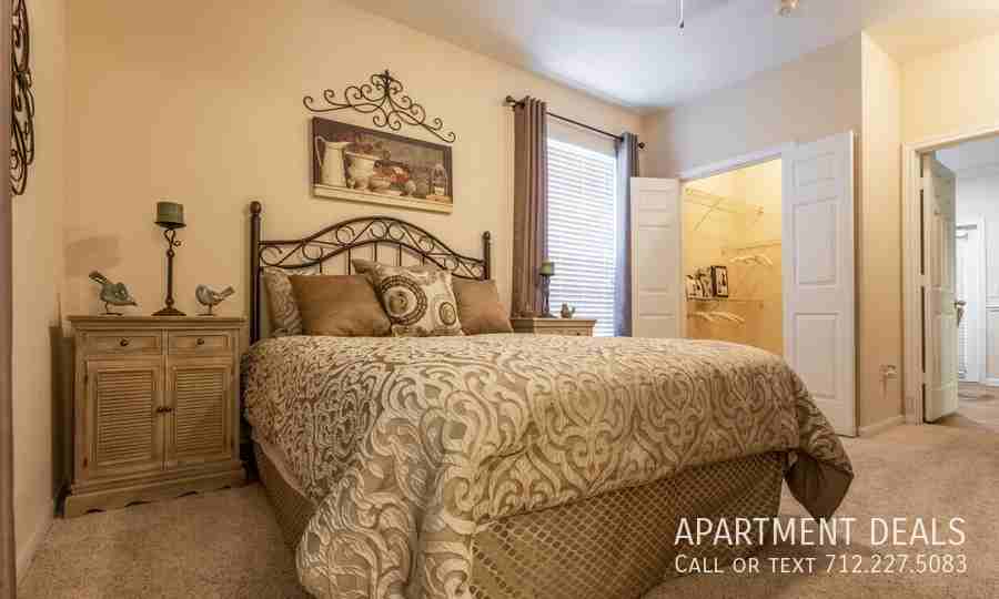 10907 Mist Ln #806 - Photo 3 of 46