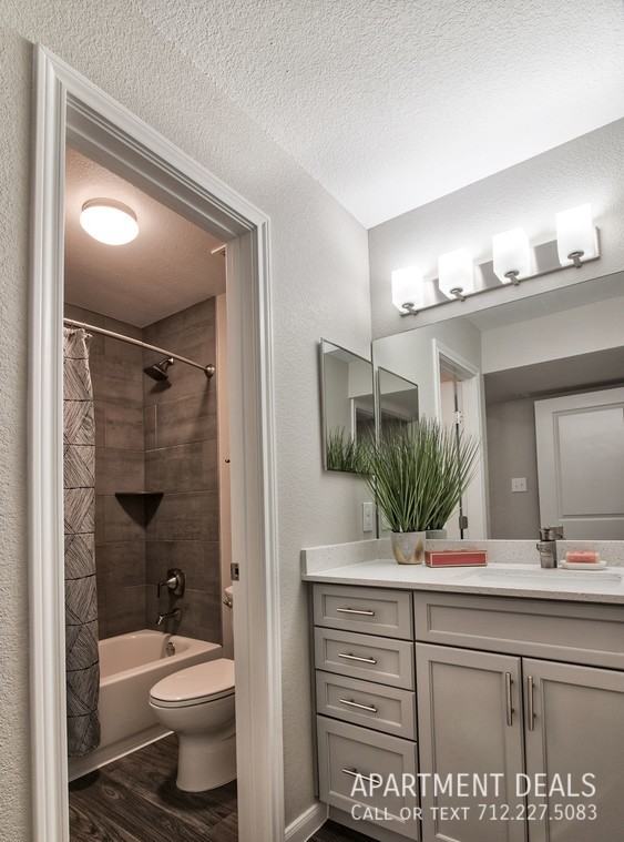 Lakewood Forest Dr #816 - Photo 6 of 27