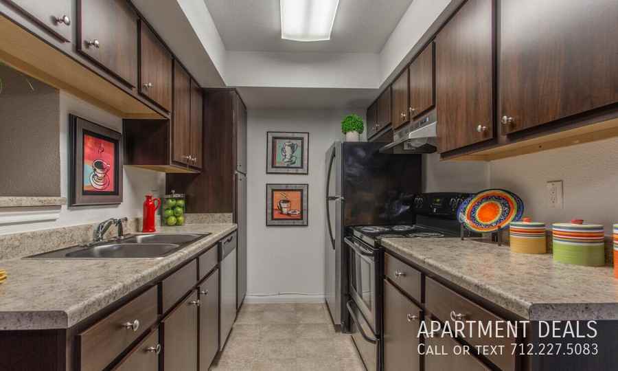 Willow Place Dr S #823 - Photo 7 of 50