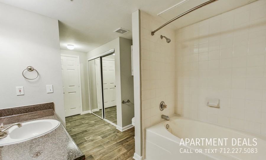 14510 Briar Forest Dr #825 - Photo 3 of 47