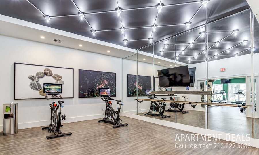 1421 Eldridge Pkwy #835 - Photo 4 of 46