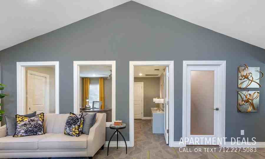 1341 Silverado Dr Apt 404 #863 - Photo 5 of 27