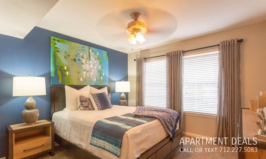 1508 Enclave Pkwy #865 - Photo 3 of 18