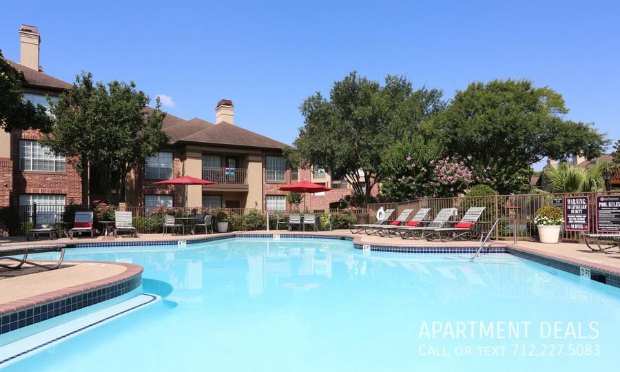 1420 S Dairy Ashford Rd #885 - Photo 7 of 25