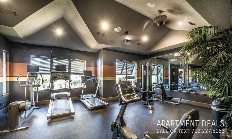 12436 Oxford Park Dr #892 - Photo 3 of 25