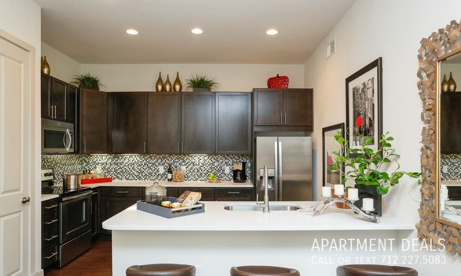 681 Dairy Ashford Rd #915 - Photo 7 of 35