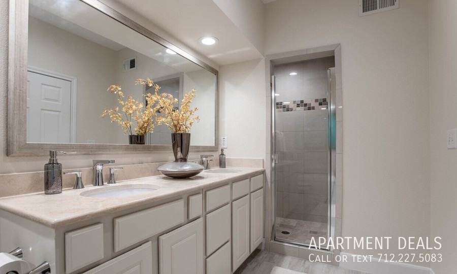 15206 Memorial Dr #929 - Photo 3 of 50