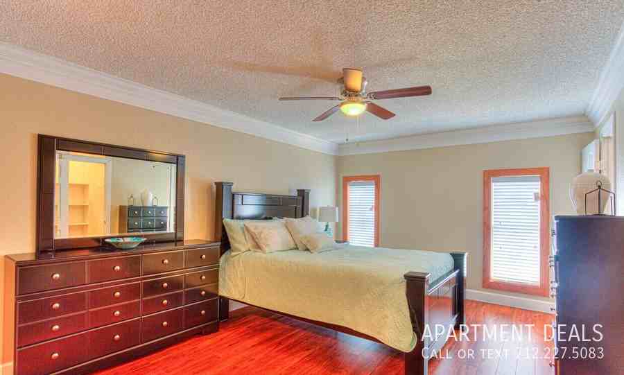 Perthshire Rd #932 - Photo 3 of 21