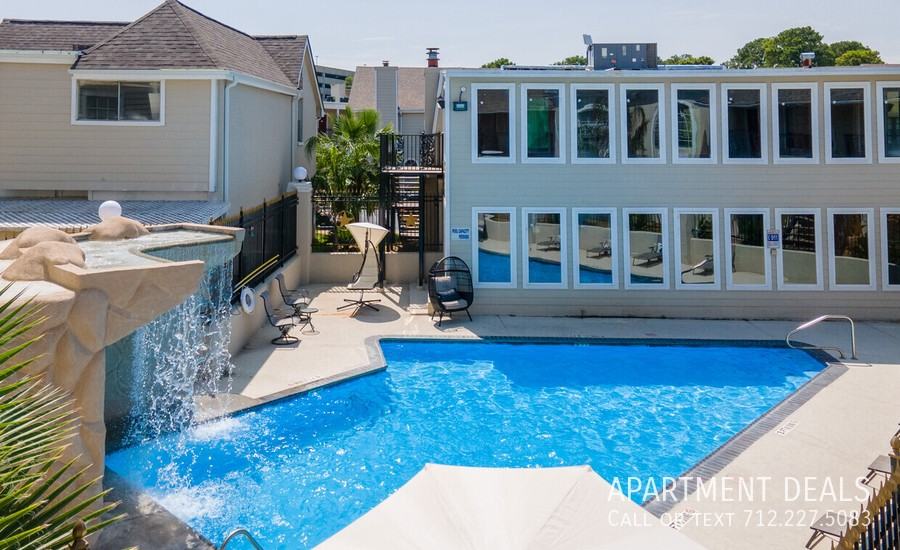 Perthshire Rd #932 - Photo 4 of 21