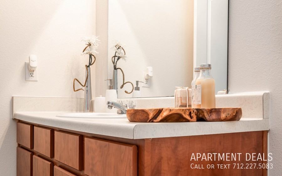 14912 Westpark Dr #944 - Photo 7 of 50