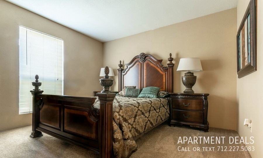 15556 Kingfield Dr #956 - Photo 5 of 36