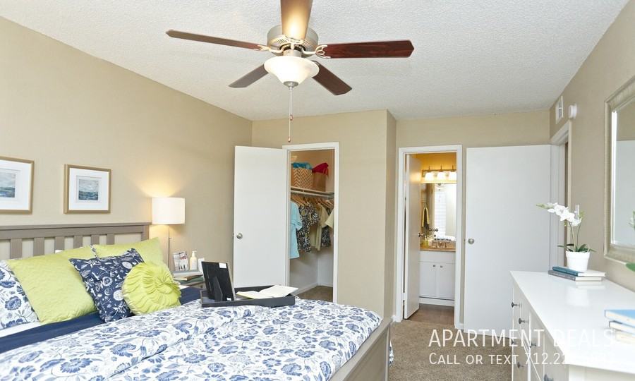 17711 Red Oak Dr #1010 - Photo 4 of 41