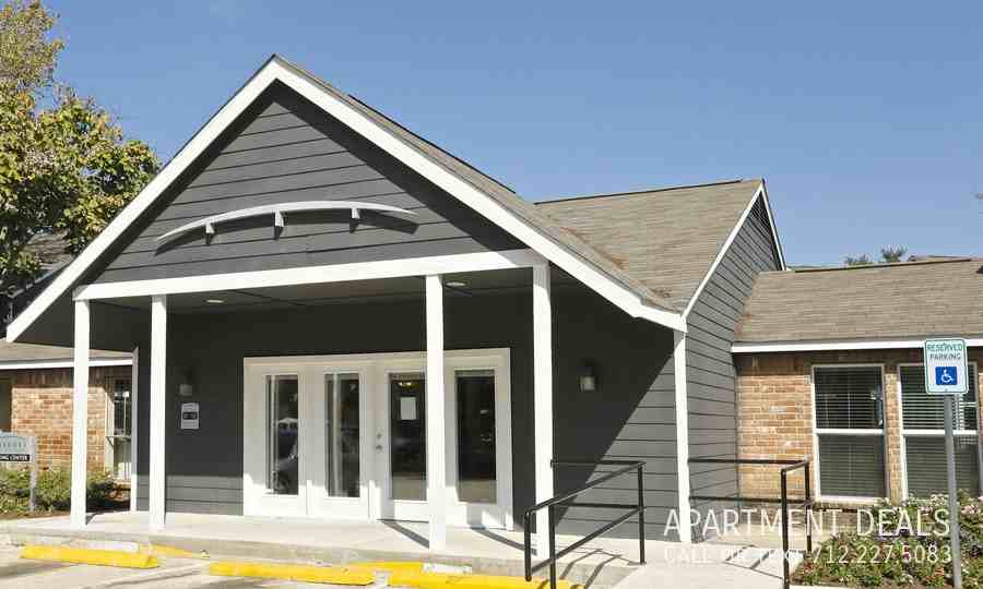 17711 Red Oak Dr #1010 - Photo 7 of 41
