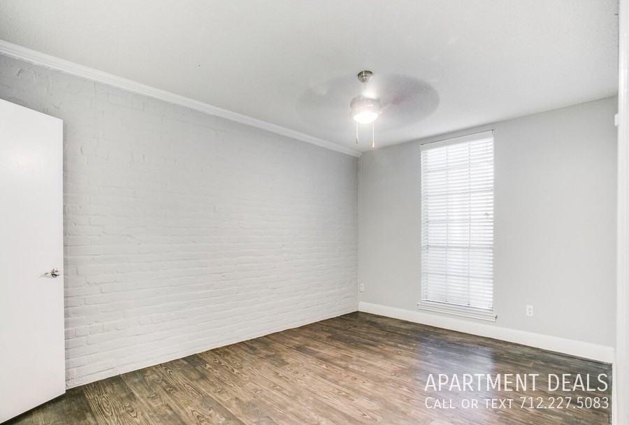 Beverlyhill St #1108 - Photo 7 of 31