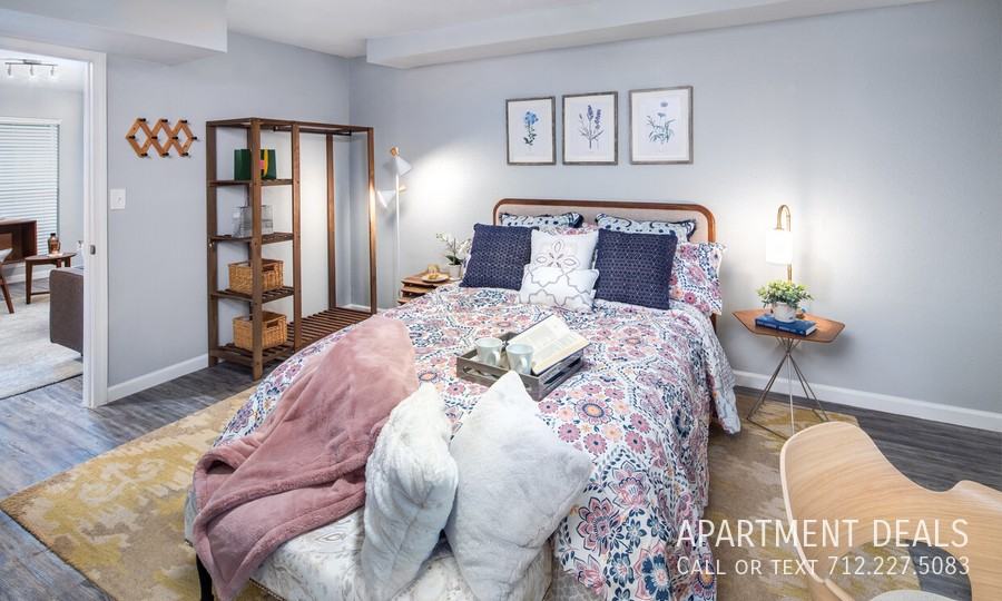 718 Pinemont Dr #1853 - Photo 2 of 10