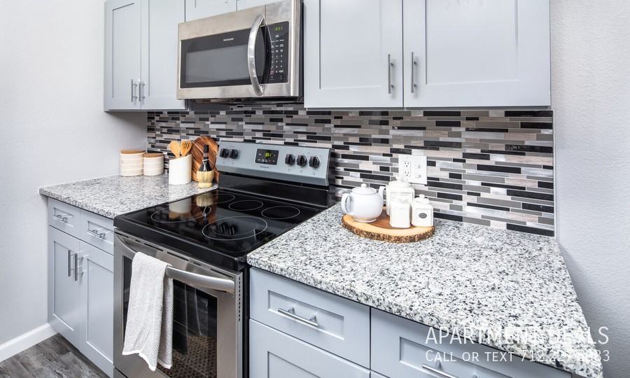 718 Pinemont Dr #1853 - Photo 3 of 10