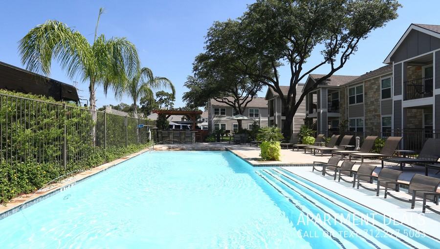 3411 N Shepherd Dr #1857 - Photo 7 of 50