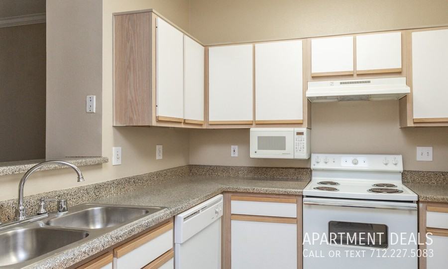 1951 W Bell St #1863 - Photo 6 of 50